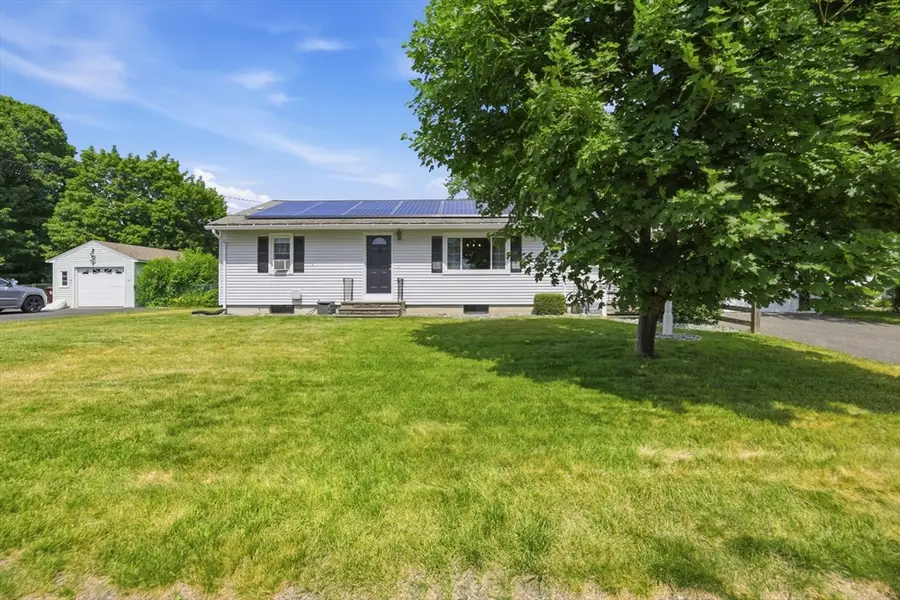 36 Homestretch Dr, Ludlow, MA 01056 - #3