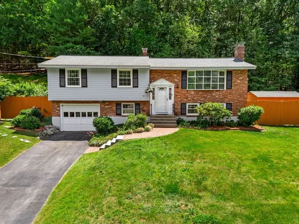 15 James Rd, Ipswich, MA 01938