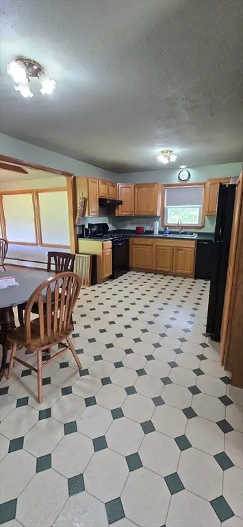 36 Middlesex Road, Tyngsborough, MA 01879 - #3