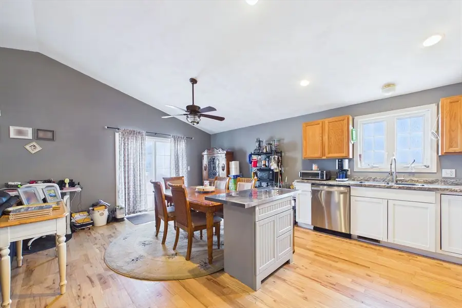 212 Haffards St, Fall River, MA 02723 - #3