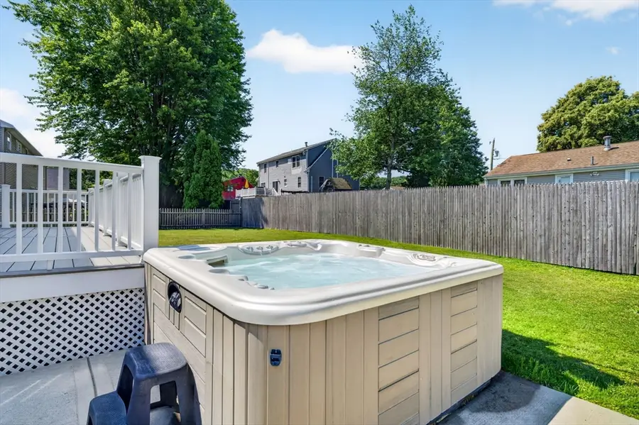 21 Sefton Drive, Bristol, RI 02809 - #3