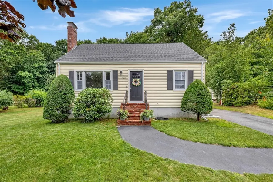514 Oak St, Franklin, MA 02038 - #2