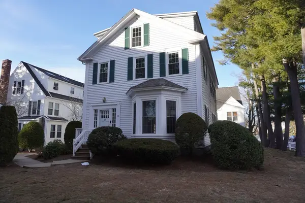 28 Court Street, Mansfield, MA 02048