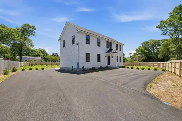 157 Compass Cir, Barnstable, MA 02601