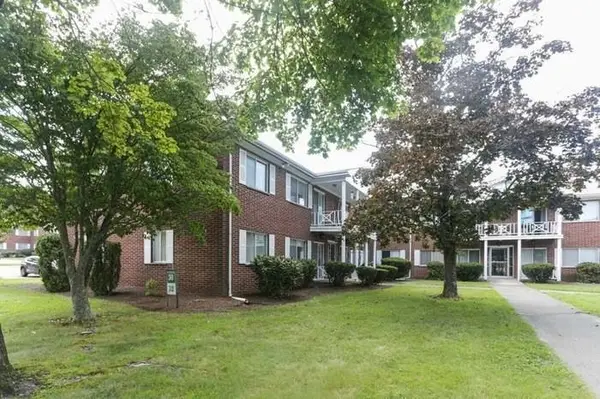 32 Bayberry Dr #3, Sharon, MA 02067