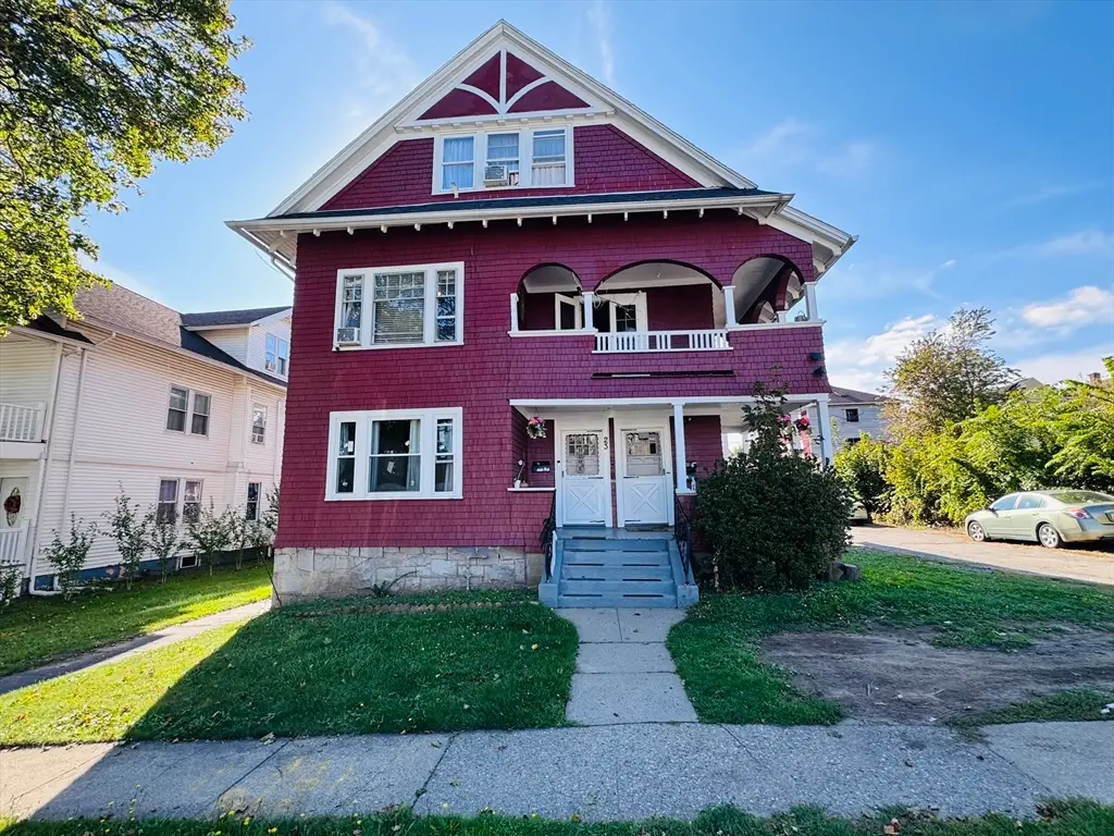 23 Woodford St, Worcester, MA 01604 - #1