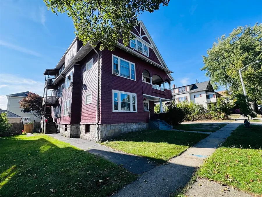 23 Woodford St, Worcester, MA 01604 - #2