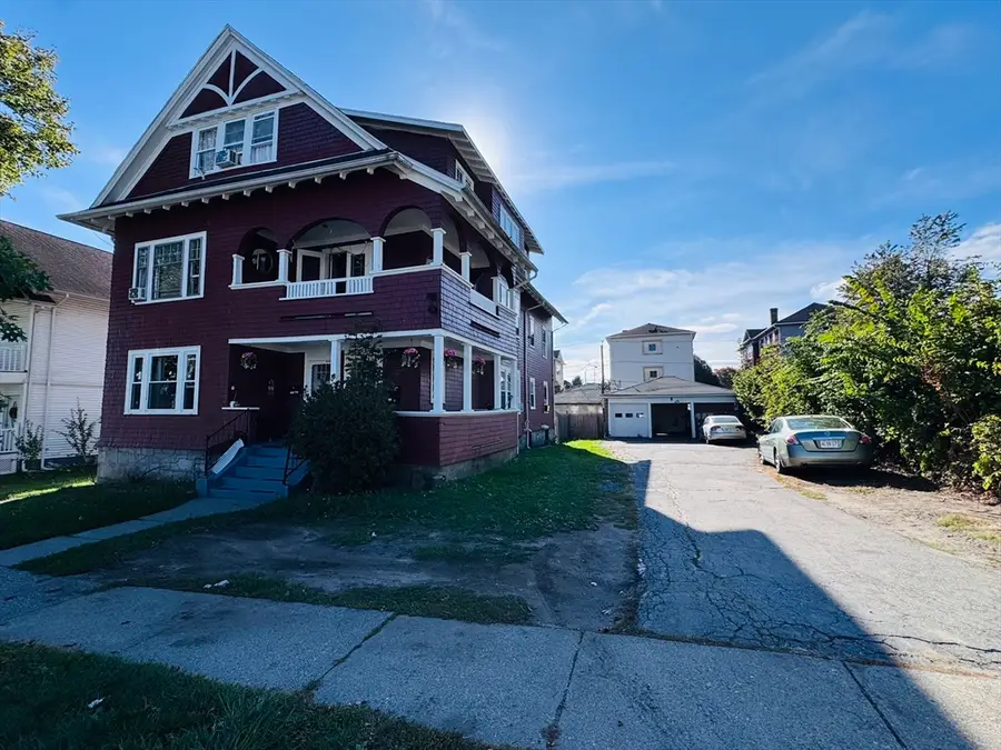 23 Woodford St, Worcester, MA 01604 - #3