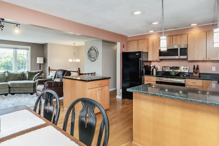 27 Hayes Ave, Beverly, MA 01915 - #3