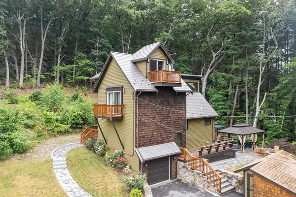 68 Murphy Rd, Hudson, MA 01749