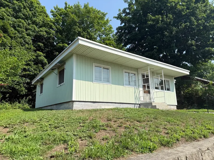 36 Fifth Avenue, Lowell, MA 01854 - #3