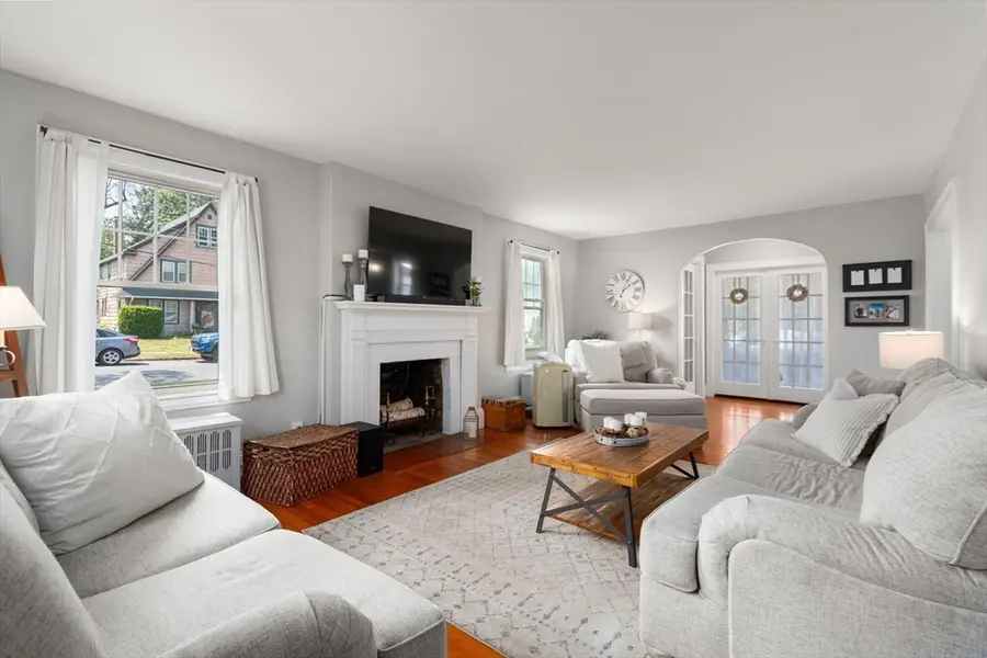 107 Perkins St, Springfield, MA 01118 - #3