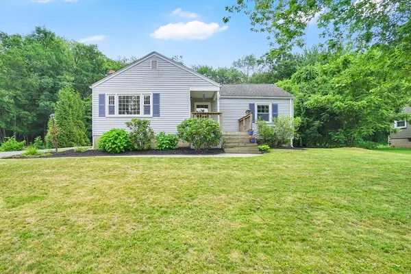 133 Mosier St, South Hadley, MA 01075