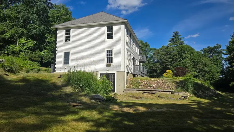 8 Martin Rd, Brookfield, MA 01506 - #3