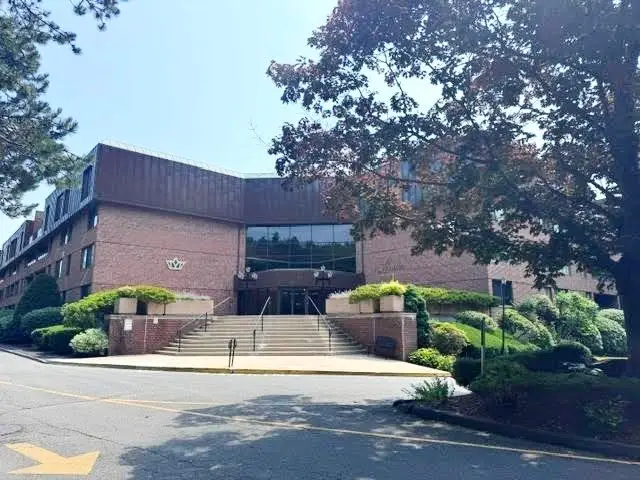 404 Paradise Road #1P, Swampscott, MA 01907 - #3