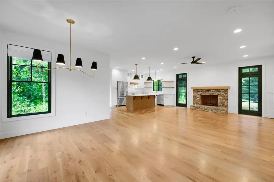 1322 Center St, Ludlow, MA 01056 - #2