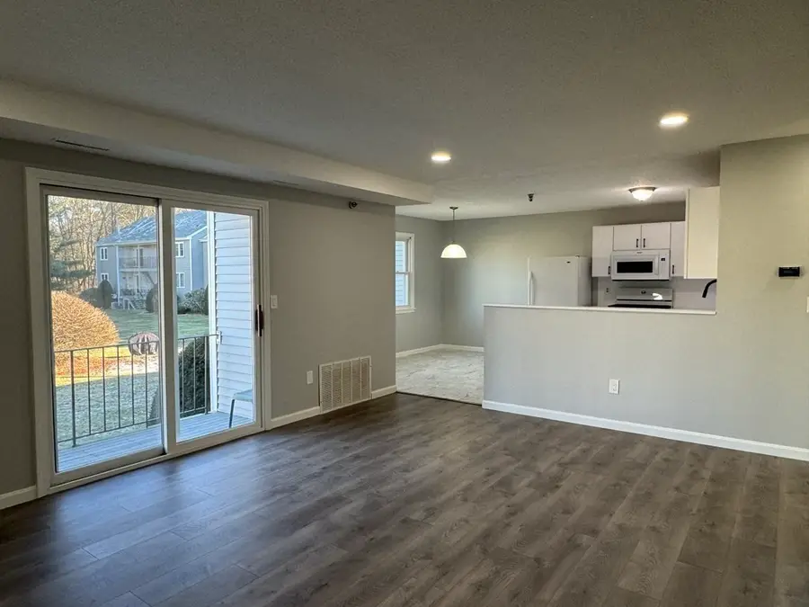 74 Tennis Plaza Rd #31, Dracut, MA 01826 - #2