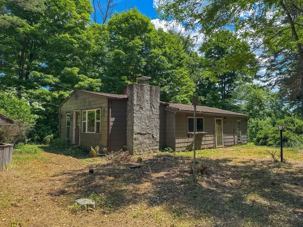 332 Batchelor St, Granby, MA 01033 - #1