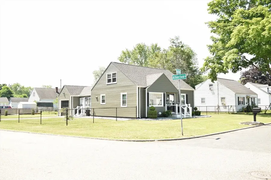 43 Barton St, Springfield, MA 01104 - #3