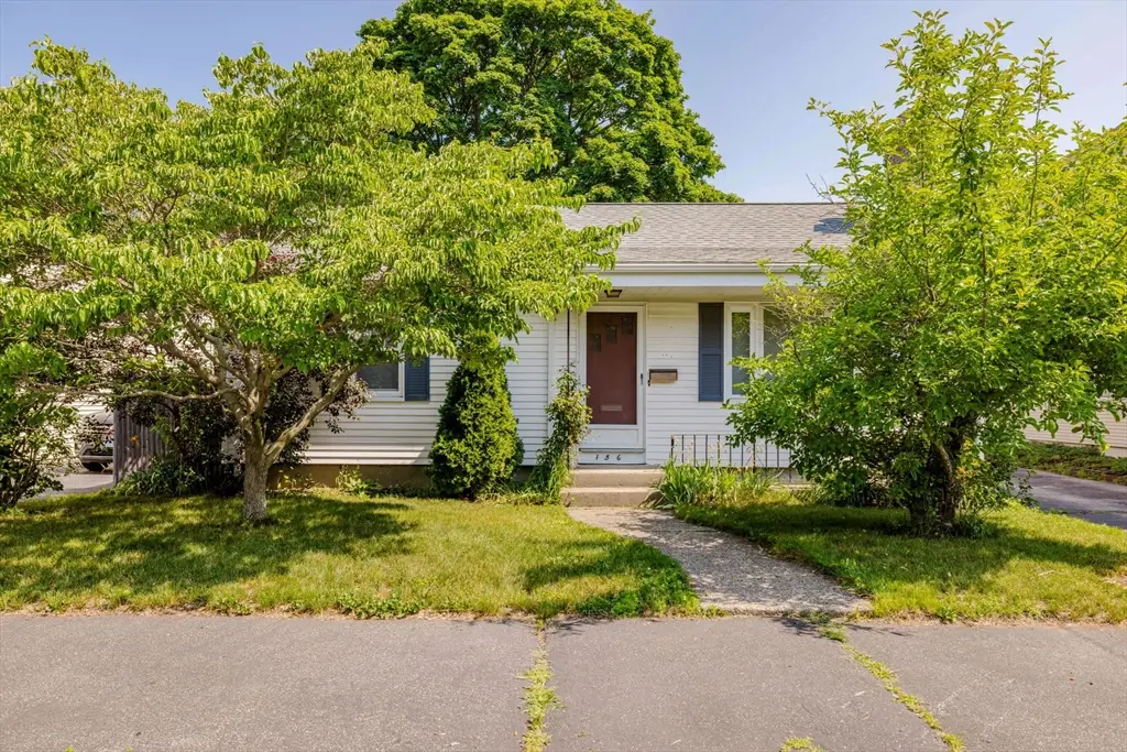 156 Harris St, Pawtucket, RI 02861 - #1