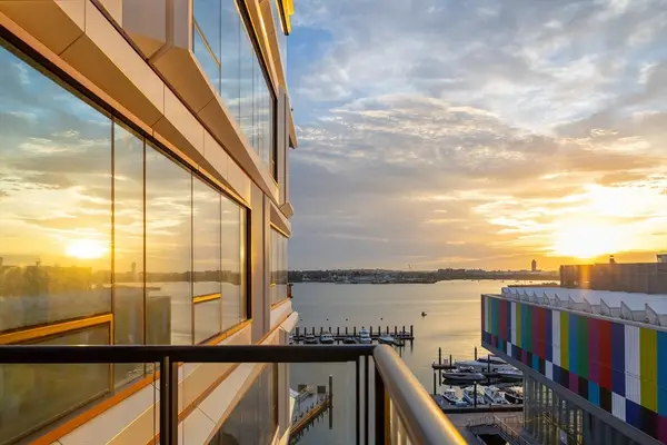 1 Harbor Shore Drive #4M, Boston, MA 02210