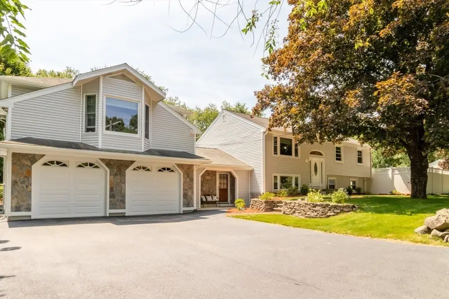 10 Ellis St, Medway, MA 02053 - #2