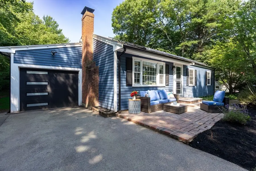 12 Randall St, Easton, MA 02356 - #3