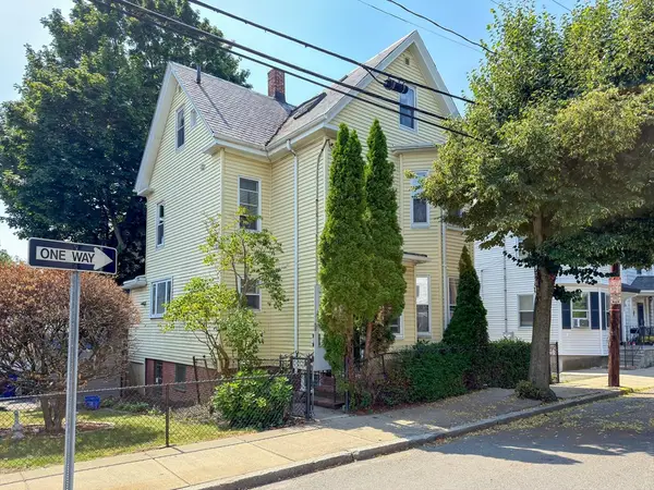 29 Wigglesworth St, Somerville, MA 02145