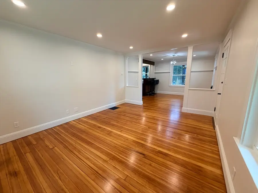 14 Reynolds Ave, Natick, MA 01760 - #3
