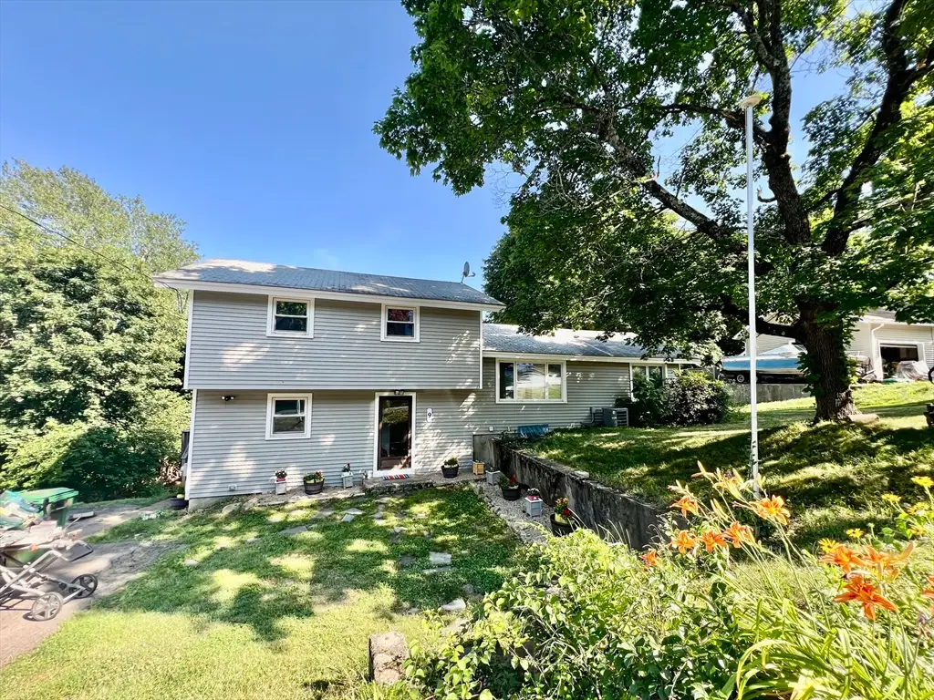 9 Champlain Dr., Hudson, MA 01749 - #1