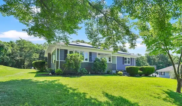 11 Juniper Hill Rd, Ware, MA 01082