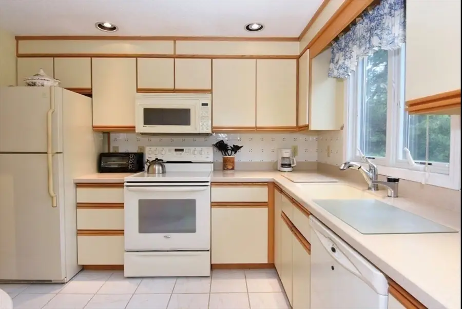 191 Brickett Hill Circle #191, Haverhill, MA 01830 - #2