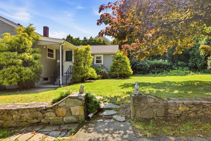 1443 Bedford St, Fall River, MA 02723 - #2