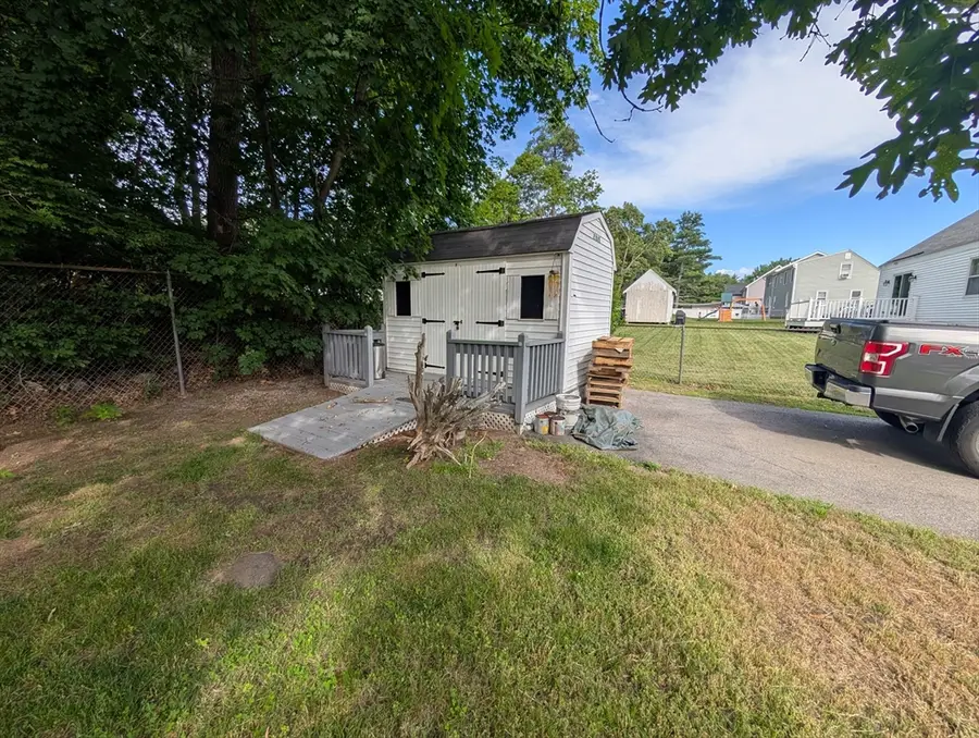 193 Bouchard Ave, Dracut, MA 01826 - #3