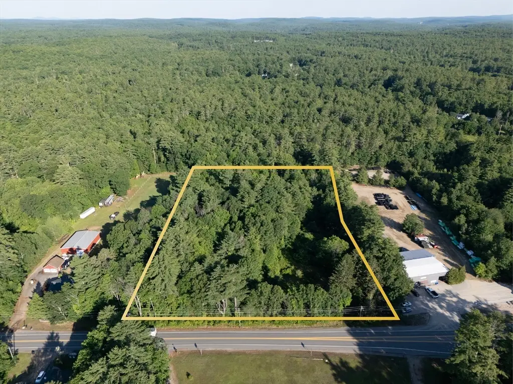 3 Chester Rd, Raymond, NH 03077 - #1