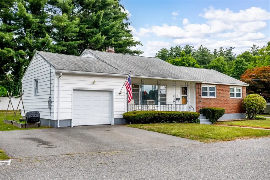 7 Knollwood Ln, Leominster, MA 01453 - #3