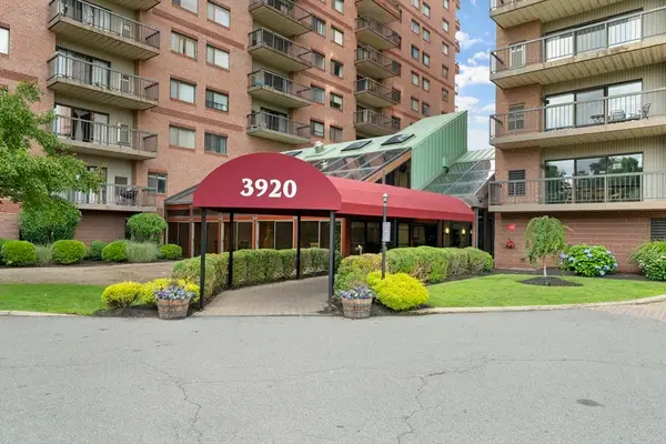 3920 Mystic Valley Pkwy #514, Medford, MA 02155