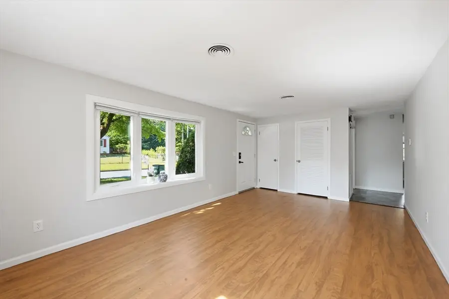 60 Keddy Street, Springfield, MA 01109 - #3