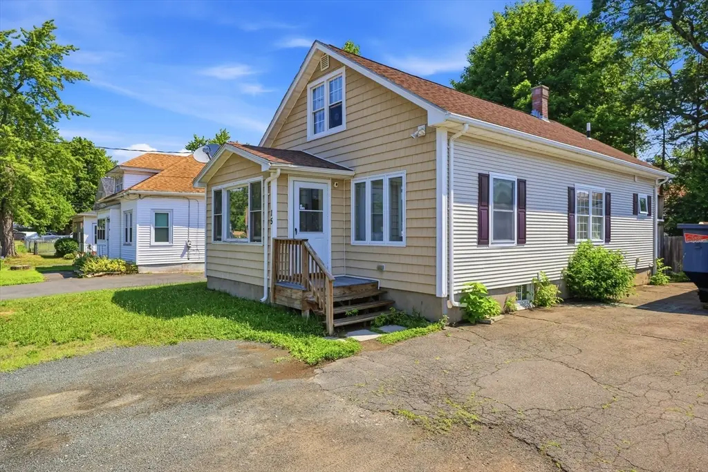 15 Rhodes, Agawam Town, MA 01030 - #1