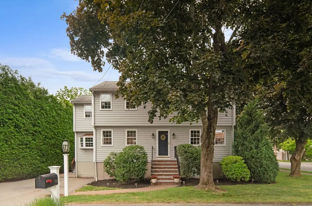 42 Riverside Dr., Reading, MA 01867 - #1