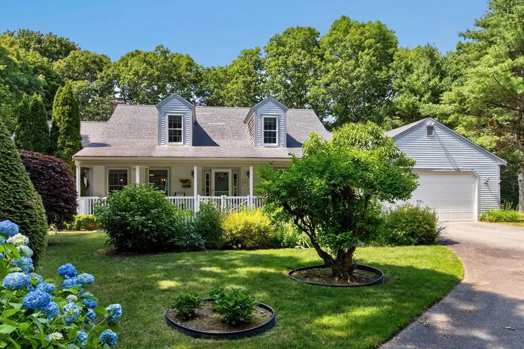 442 Flint St, Marstons Mills, MA 02648 - #1