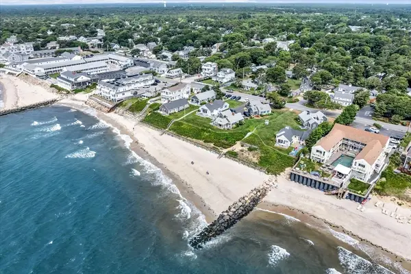 12 Ocean Park E #12, Dennis, MA 02638