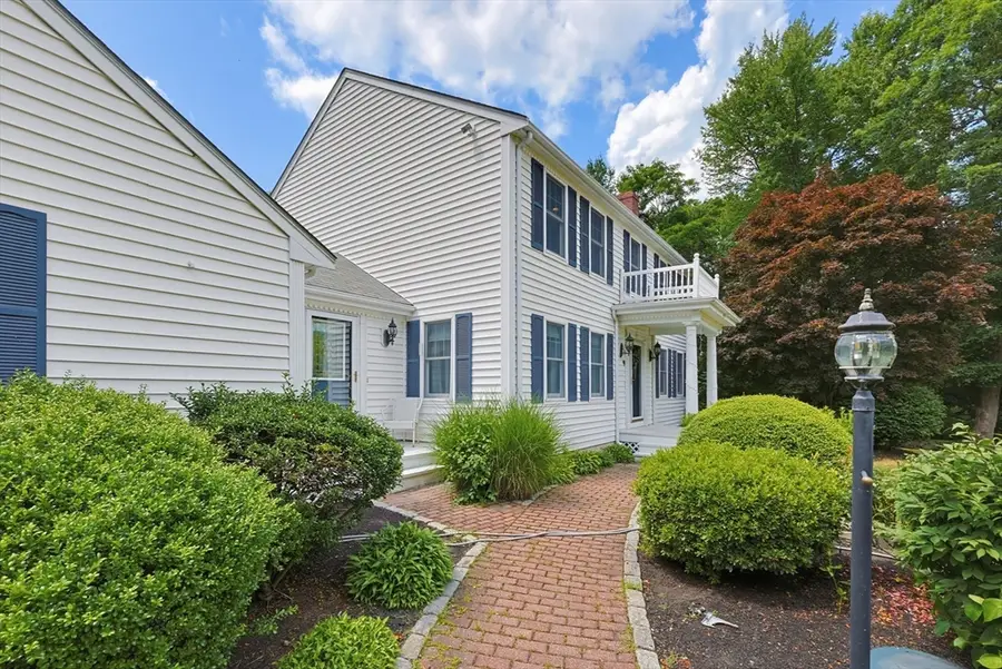 9 Northville Ave, East Bridgewater, MA 02333 - #3
