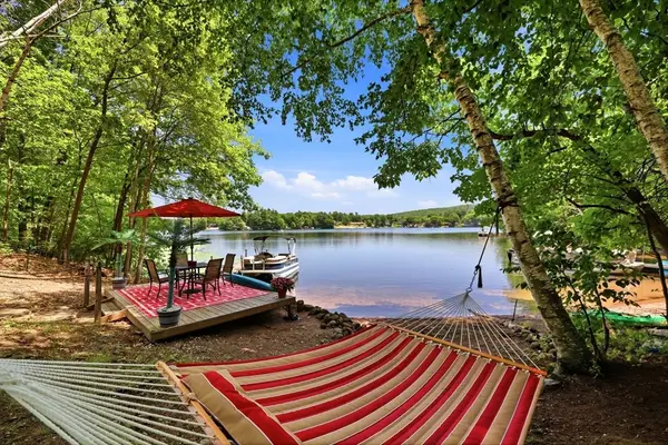 85 Otter Point Rd, Westfield, MA 01085