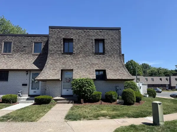 202 Beekman #202, Agawam, MA 01001