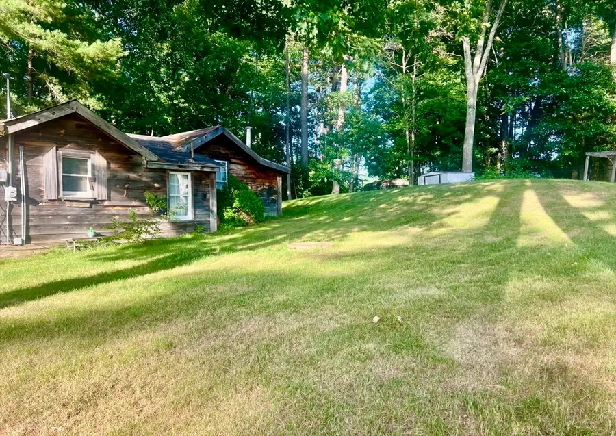 131 Gleason Ave, East Brookfield, MA 01515 - #3