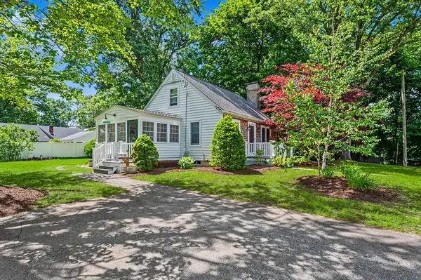 10 Dorrance Street, Chelmsford, MA 01824