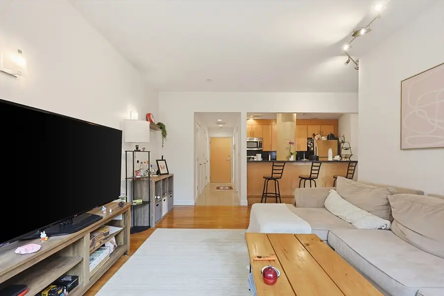 42 Beach St #6B, Boston, MA 02111 - #3
