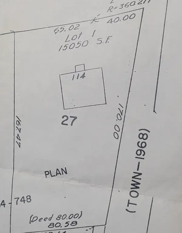 114 Parish Rd, Needham, MA 02494