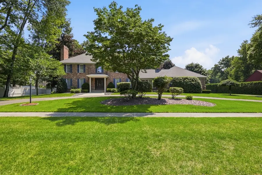 1051 Converse St, Longmeadow, MA 01106 - #2